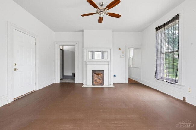 Building Photo - 5109 Montgomery Rd