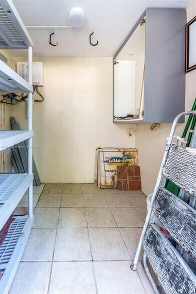 Building Photo - 1462 Springside Dr