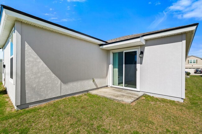 Building Photo - 86186 Mainline Rd