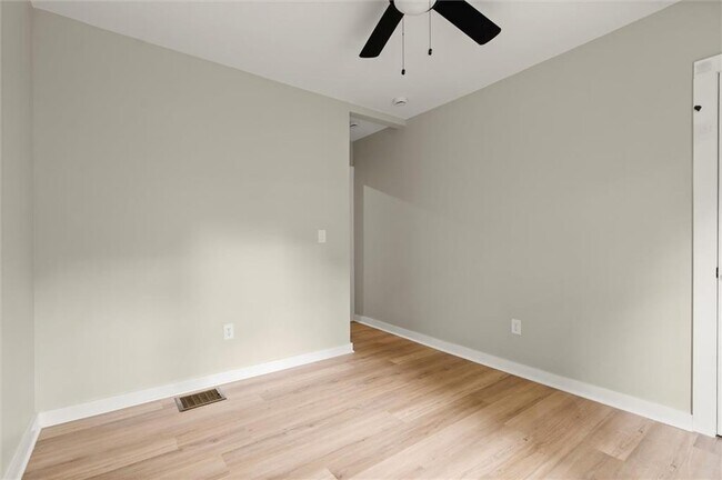 Building Photo - 1332 Thurgood St SW