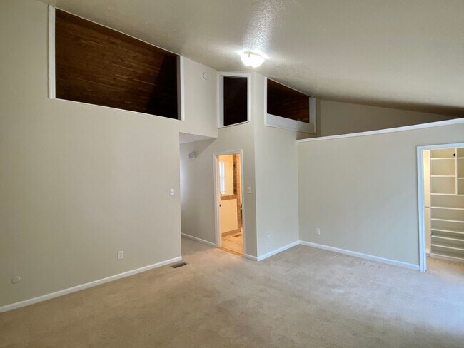 Building Photo - SHADOWLAWN HEIGHTS