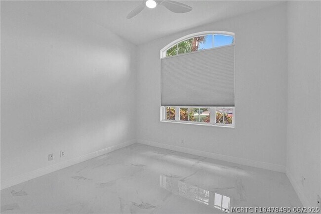 Building Photo - 7867 Monarch Ct