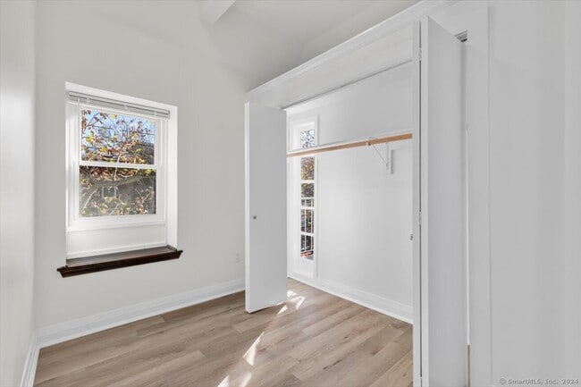 Building Photo - 972 State St