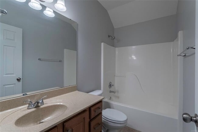 Building Photo - 623 Glenmede Ln