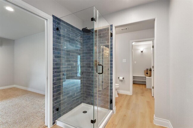 Building Photo - 208 Neal Dr
