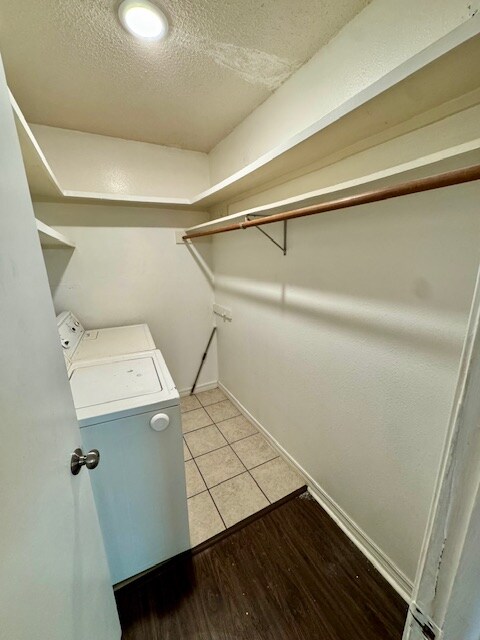 Building Photo - 280 S Hill Ave