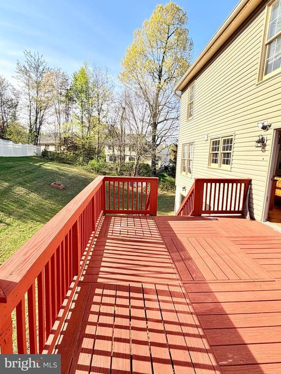 Building Photo - 33 Christopher Way