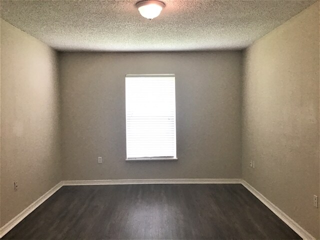 Building Photo - 3908 Stonefield Dr