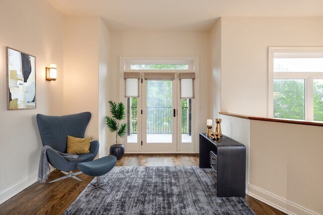 Building Photo - 2905 Parthenon Ave