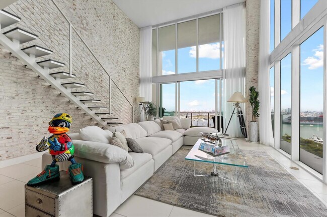 Building Photo - 1040 Biscayne Blvd