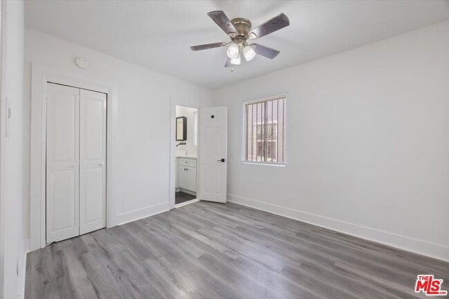 Building Photo - 2840 S Mansfield Ave