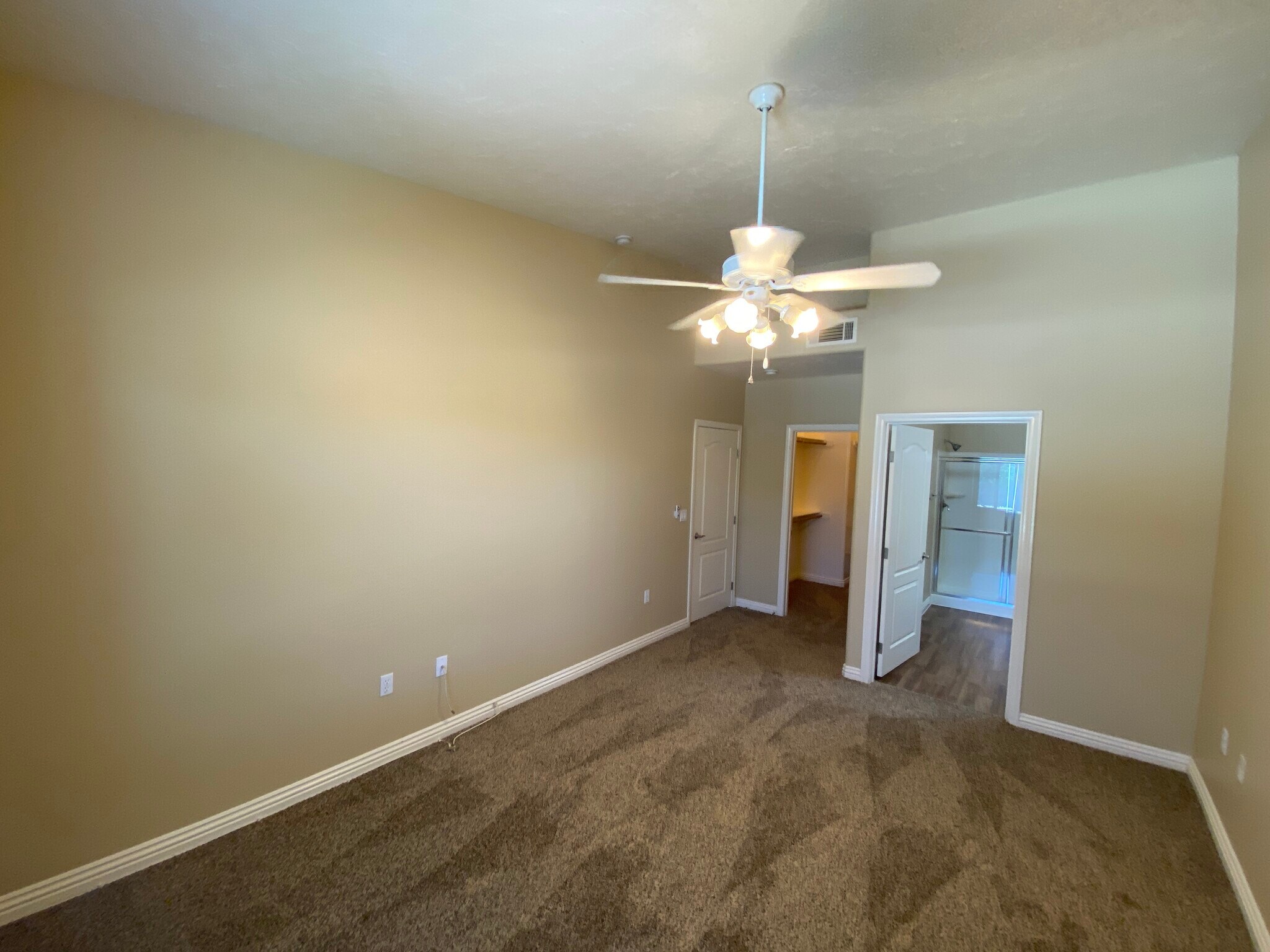Building Photo - 8985 S Durango Dr