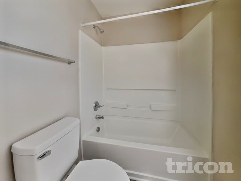 Building Photo - 855 Bitting Hall Cir