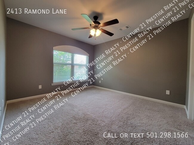 Building Photo - 2413 Ramond Ln