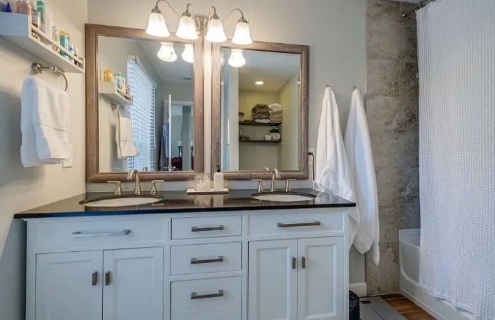 Building Photo - 8430 Charbay Cir