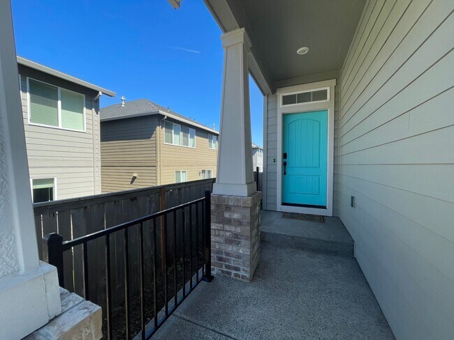 Building Photo - 4Bd/2.5Ba Gresham Home ~ Community Playgro...