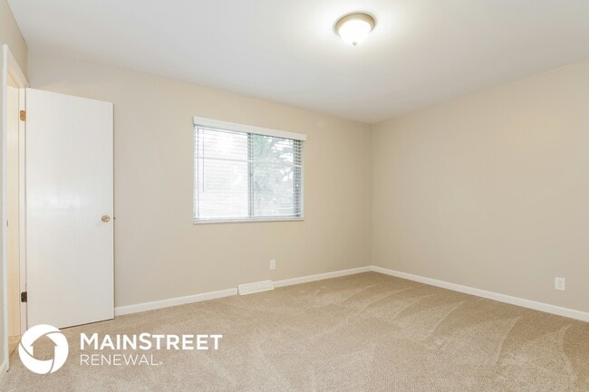 Building Photo - 2756 Tiara Dr
