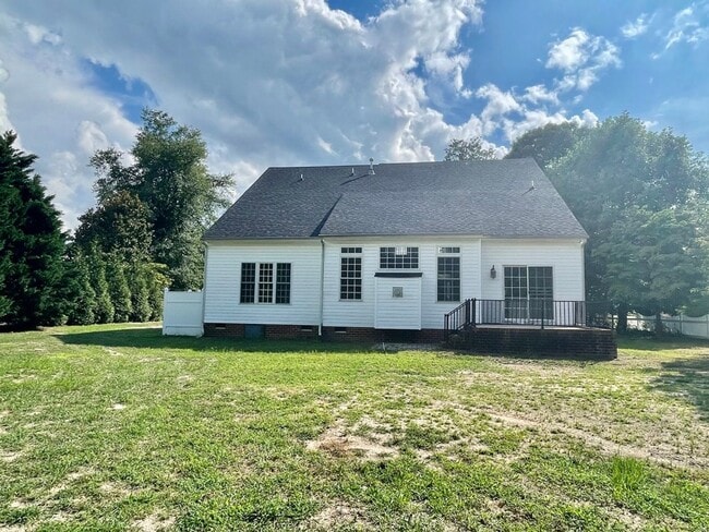 Building Photo - 12449 Petersburg St