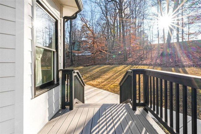 Building Photo - 507 Karen Ln