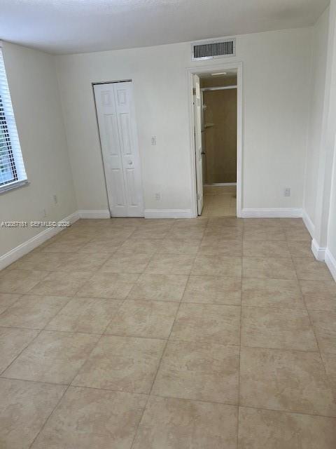 Building Photo - 14525 N Kendall Dr