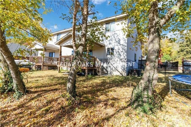 Building Photo - 645 Sugar Creek Rd