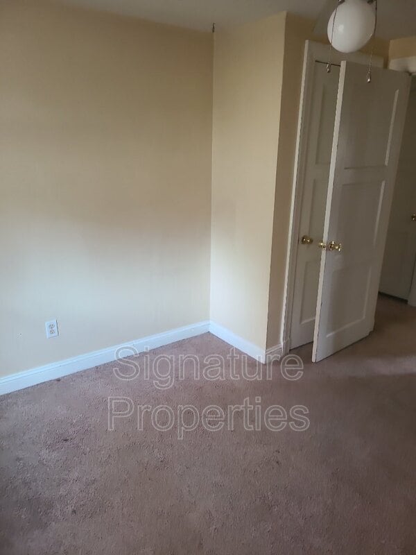 Building Photo - 7814 Dalmain Dr