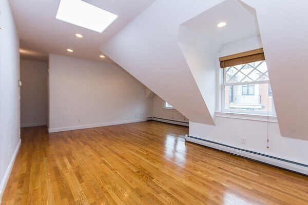 Building Photo - 103 Sewall Ave