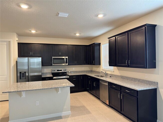 Building Photo - 5514 Banyan Bay Rd