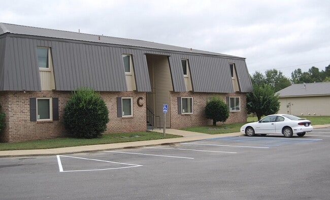 Building Photo - 1130 Old Mt Carmel Rd