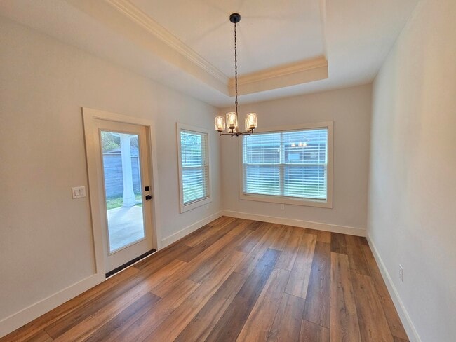 Building Photo - 1821 Lubbock Rd