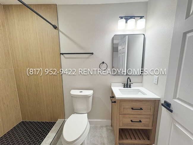 Building Photo - 1416 Fairbanks St