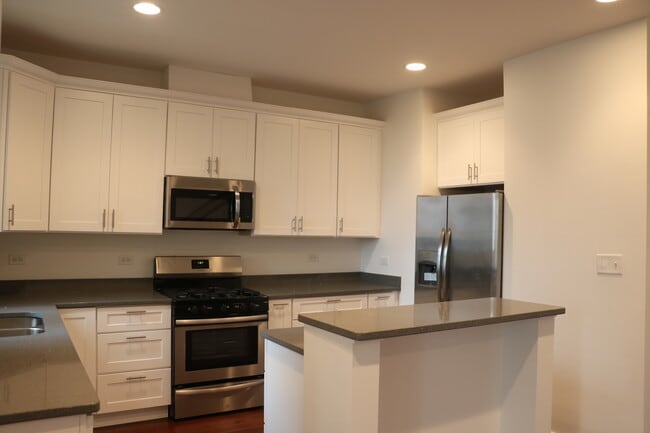 Building Photo - 12713 Wild Rye Ct