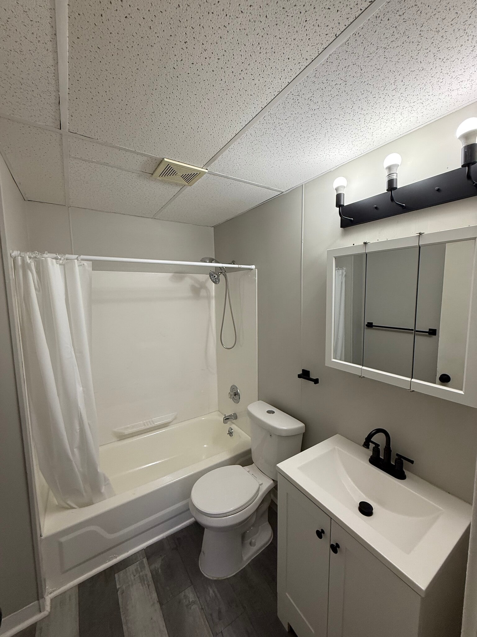 Bathroom with newer finishes - 3616 E 106th St