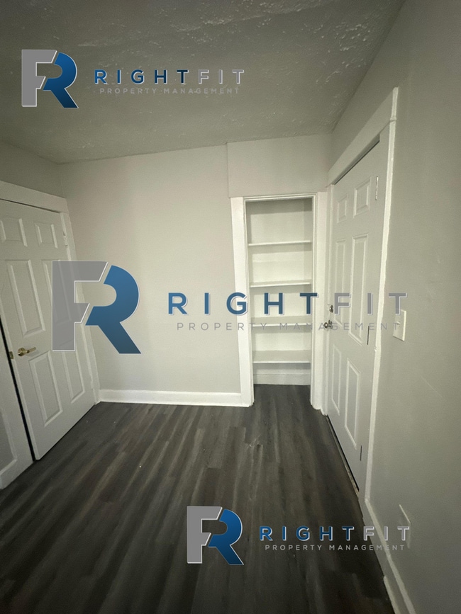 Building Photo - 3 bedroom 1 bathroom