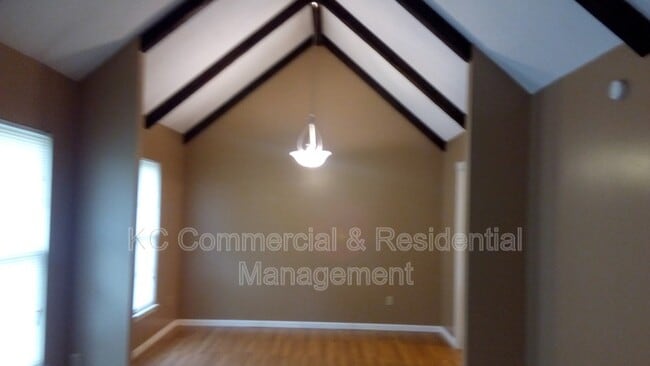 Building Photo - 10013 N Harrison Dr