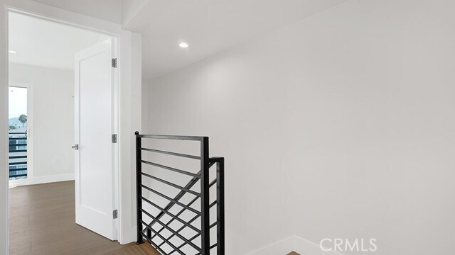 Building Photo - 1215 N Kingsley Dr