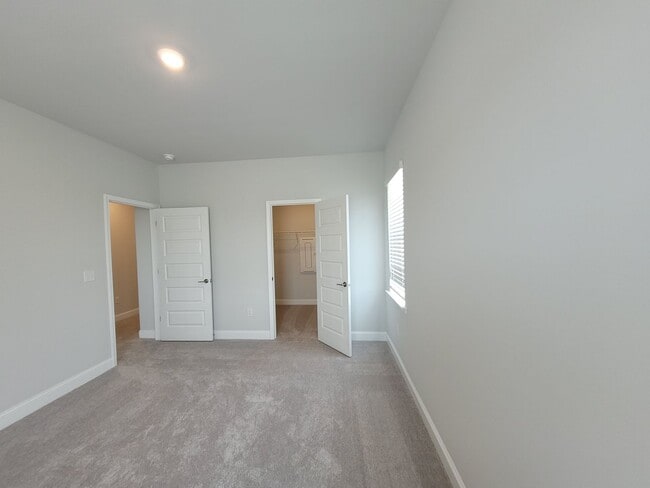 Building Photo - OPEN HOUSE THIS SUNDAY  Madison City - Cli...