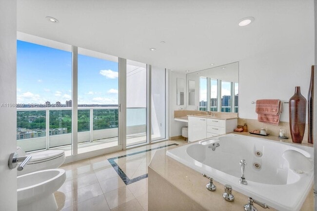 Building Photo - 19955 NE 38th Ct