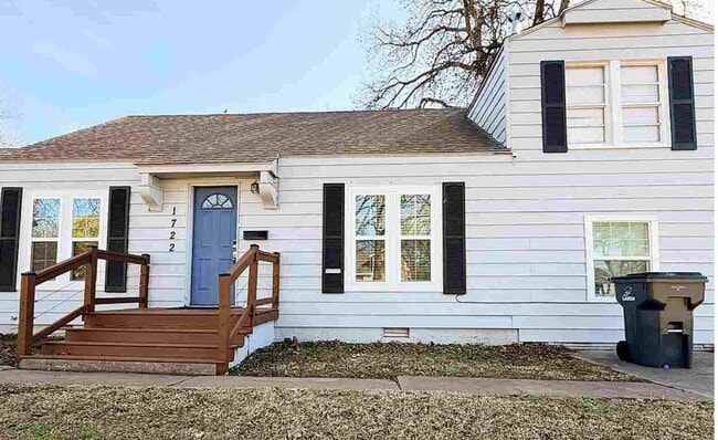 Building Photo - 1722 NW Liberty Ave