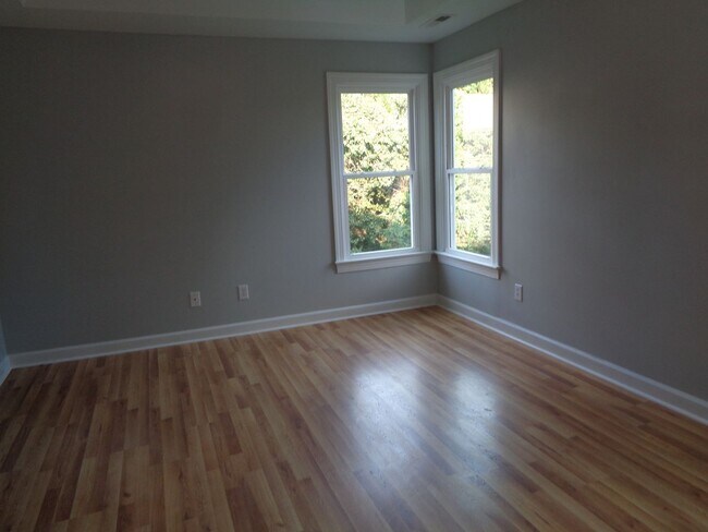 Building Photo - Awesome House for Rent in Advance