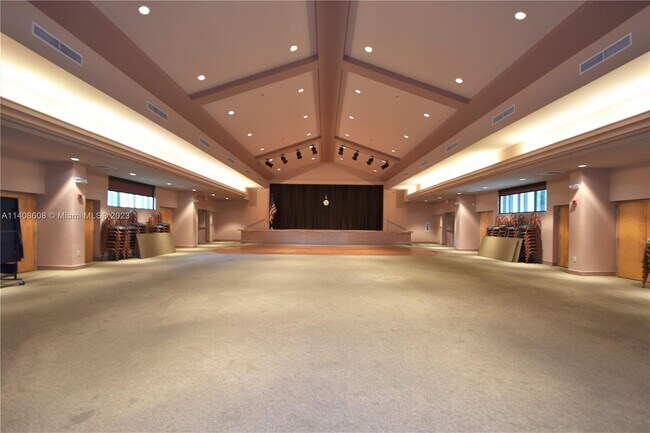 Building Photo - 7500 NW 5th Pl