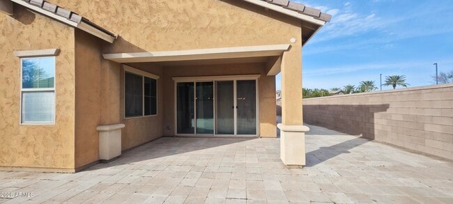 Building Photo - 401 E Torrey Pines Pl