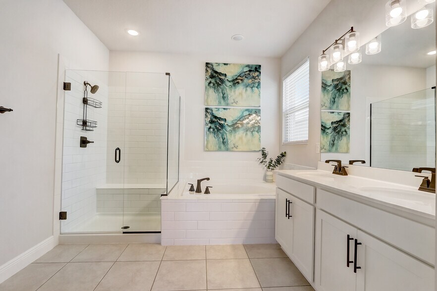 Building Photo - 362 Sofia Ln