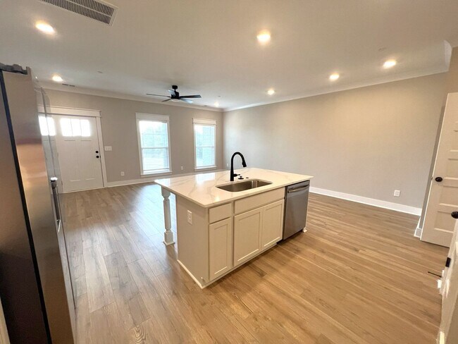 Building Photo - 304 Lynwood Station Blvd