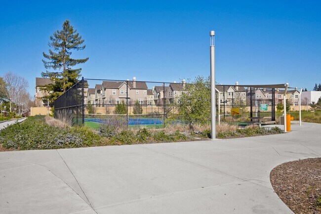 Building Photo - Wow! What a Great Home! Available Now!