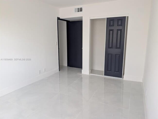 Building Photo - 301 SW 86th Ave