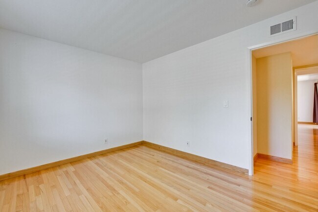 Building Photo - Charming Updated 4 Bedroom Home in Santa Clara with Expansive Backyard and Fruit Trees.