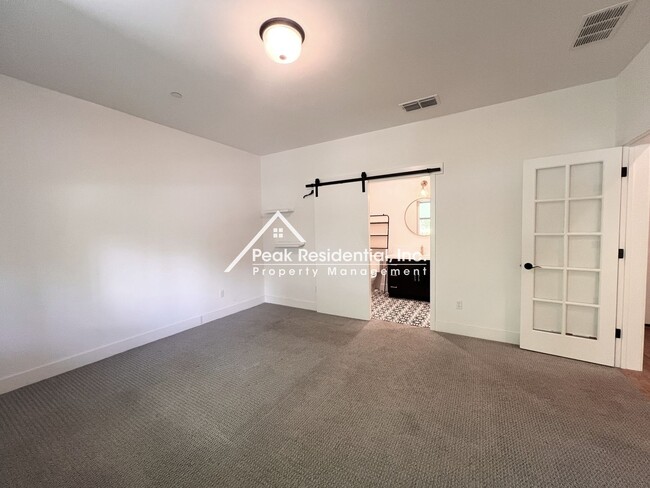 Building Photo - Elevated Luxury Living in This Updated 3BD/3.5BA Downtown Home with Private Rooftop