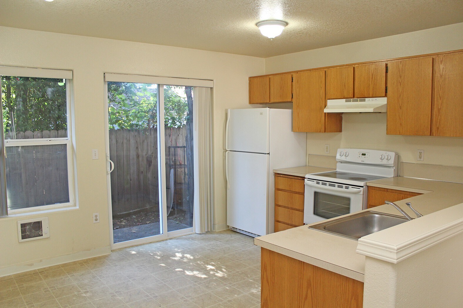 Building Photo - 3548 SE 119th Ave