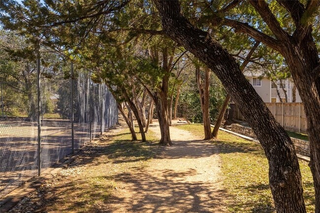 Building Photo - 2210 Parkland Cove